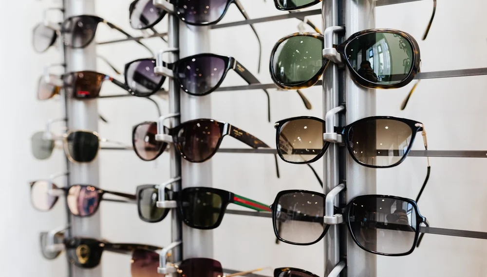 How to Build a Versatile Wardrobe with Sunglasses